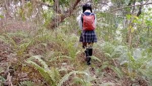Pelajar SMA Ngentot Di Hutan